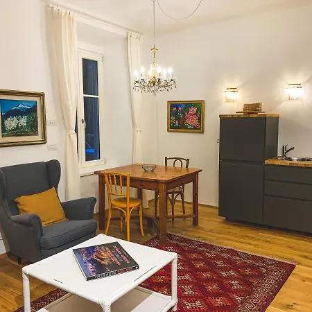 Palais Carducci Apartment